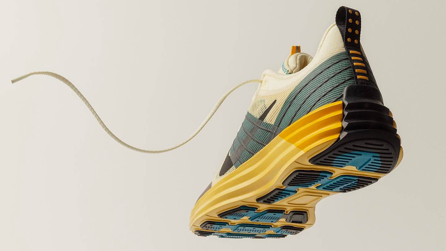 The Nike Lunar Roam “Green Abyss” is Undeniably Clean