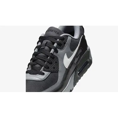Nike Air Max 90 Gore-Tex Dark Smoke Grey lace box