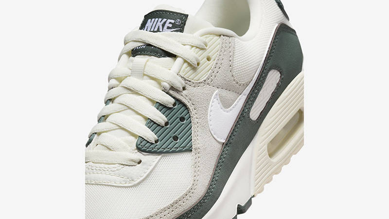 Nike Air Max 90 Vintage Green side
