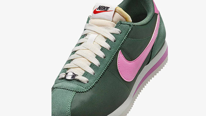 Nike Cortez Fir Pinksicle side
