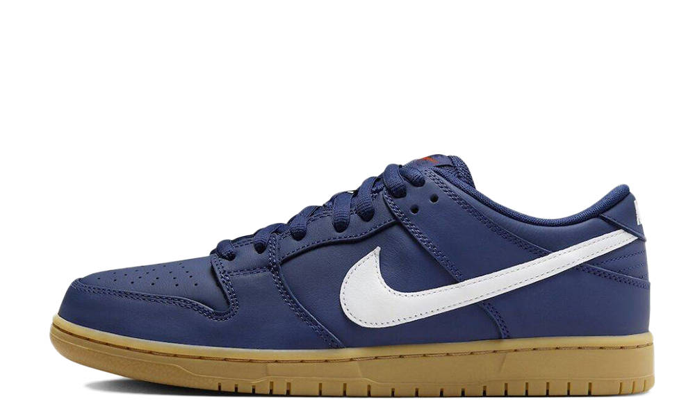 Nike SB Dunk Low Navy White Gum