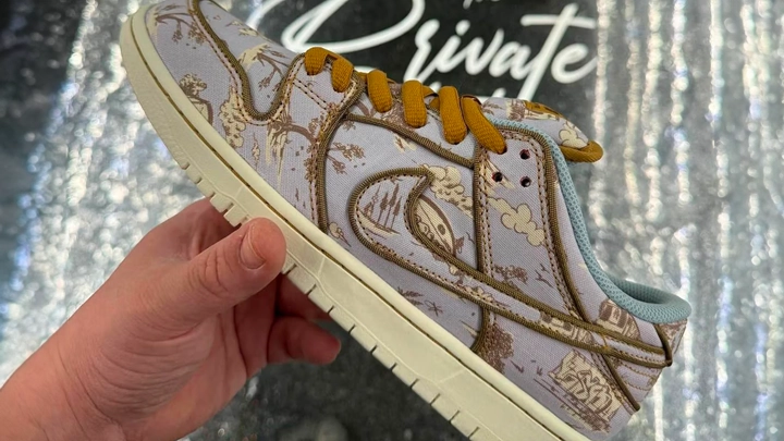The compared Nike SB Dunk Low Premium "Pastoral Print" is a Springtime Staple