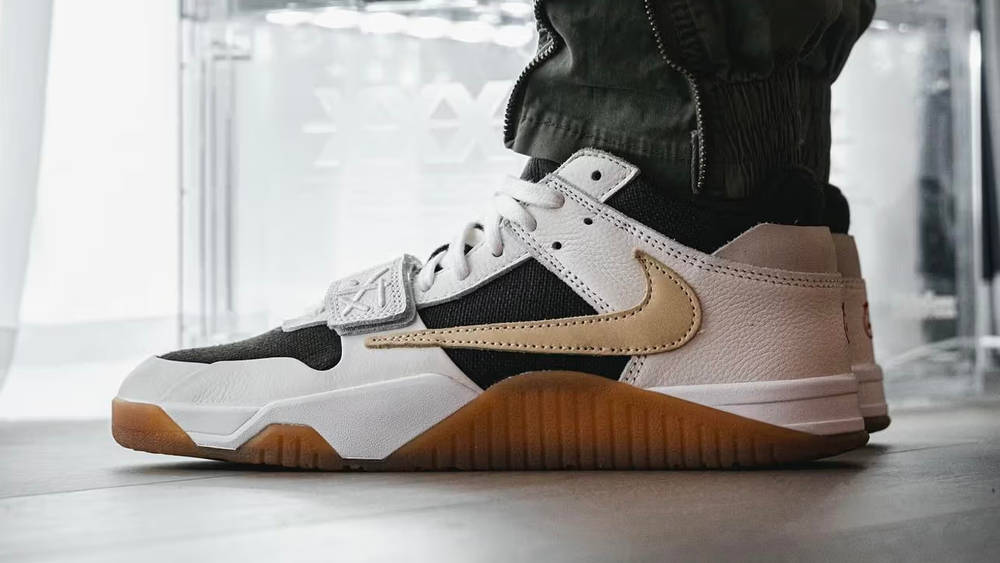 Image via Knowing_Kicks The Travis Scott x Jordan Jumpman Jack Appears in a "Sail" Hue