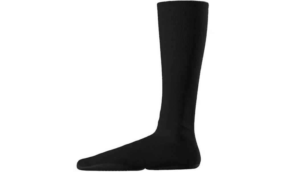 Yeezy Pods Black