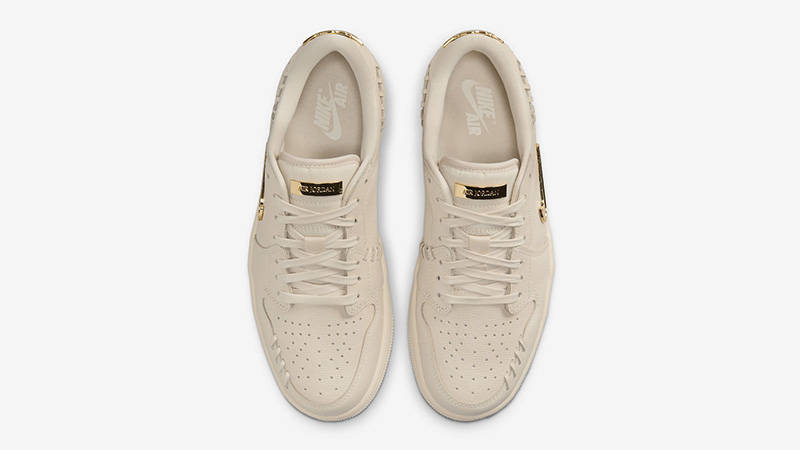 Air Jordan 1 Low Method of Make middle