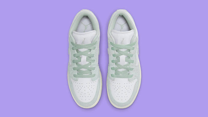 Air Jordan 1 Low Shaggy Green middle