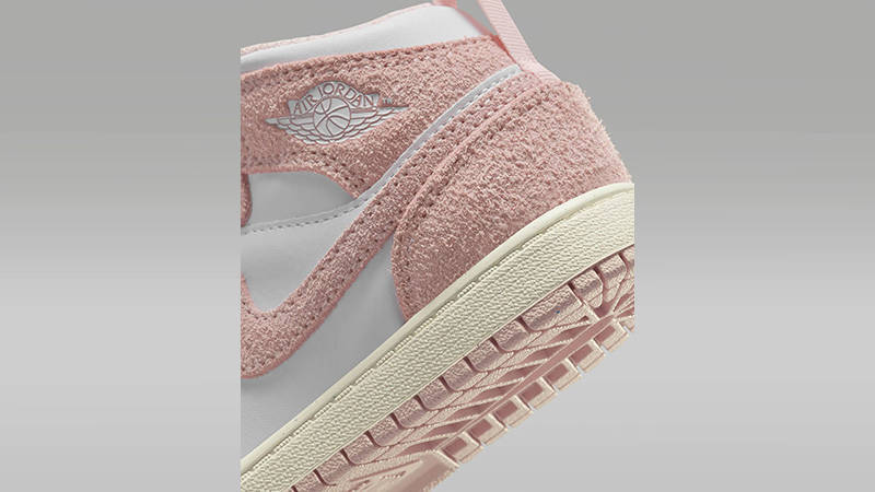 Air Jordan 1 Mid GS Legend Pink heel