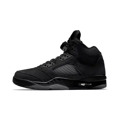 Nike con la marca Jordan pretende hacerle un homenaje sacando cuatro nuevas zapas Black Cat FZ2239-001