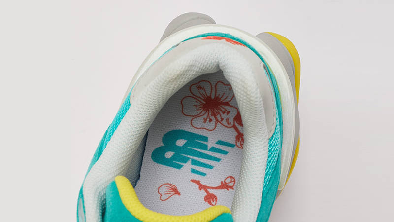 DTLR x New Balance 9060 Cyan Burst U9060DBT Detail