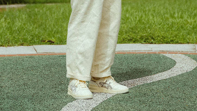 FOXTROT UNIFORM x ASICS EX 89 Neo-Vintage on foot