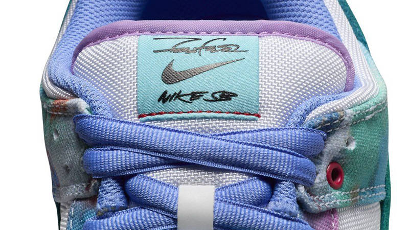 Futura Laboratories x Nike SB Dunk Low 