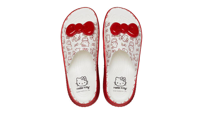 CROCS x HELLO KITTY STOMP SLIDE UNBOXING REVIEW & TRY ON | 50TH ANNIVERSARY  COLLECTOR’S ITEM!