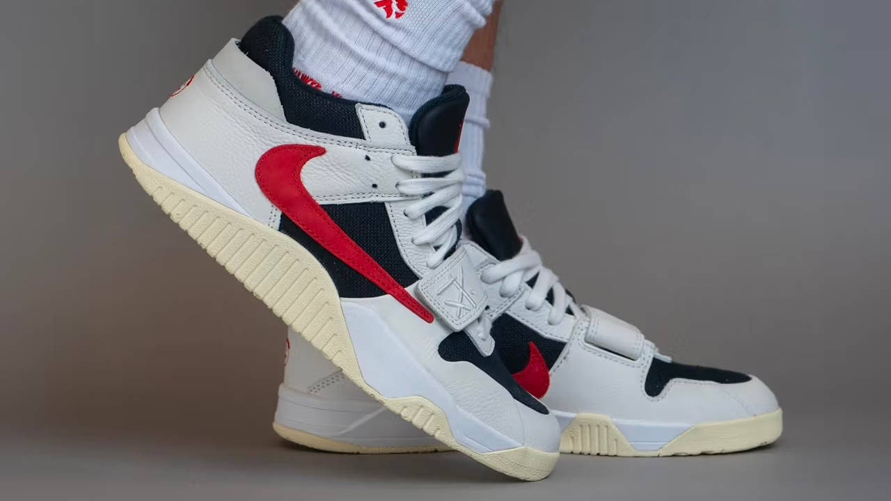 The Travis Scott x Jordan Jumpman Jack Appears in a "University Red" Colourway