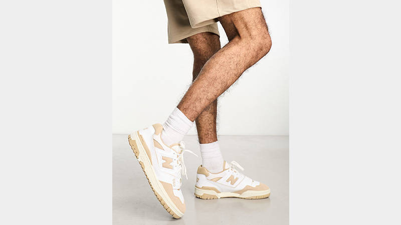 New Balanace 550 Driftwood White full on foot