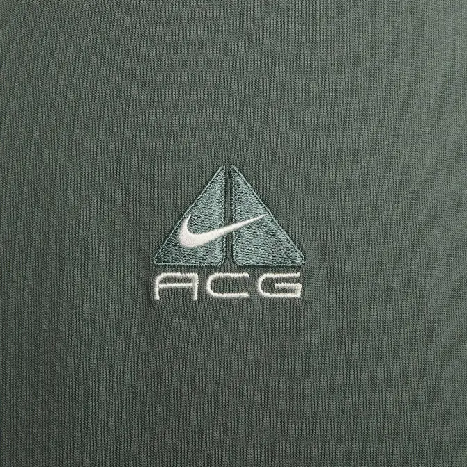 Nike ACG Lungs Long-Sleeve T-Shirt Vintage Green Logo