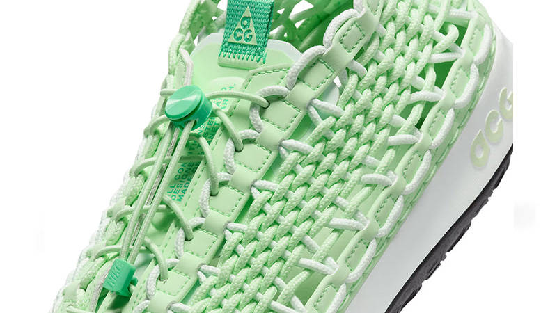 Nike ACG Watercat+ Green tongue