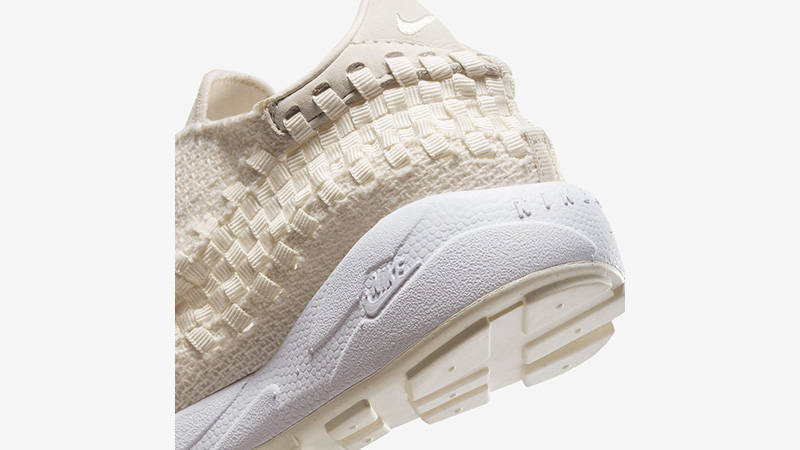 Nike Air Footscape Woven Phantom heel