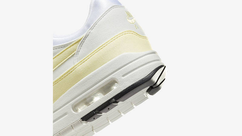 Nike Air Max 1 Alabaster heel