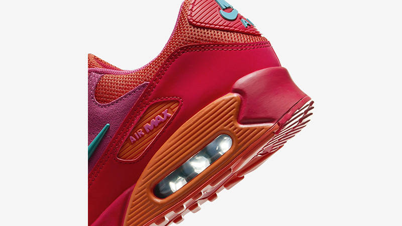 Nike Air Max 90 Alchemy Pink heel
