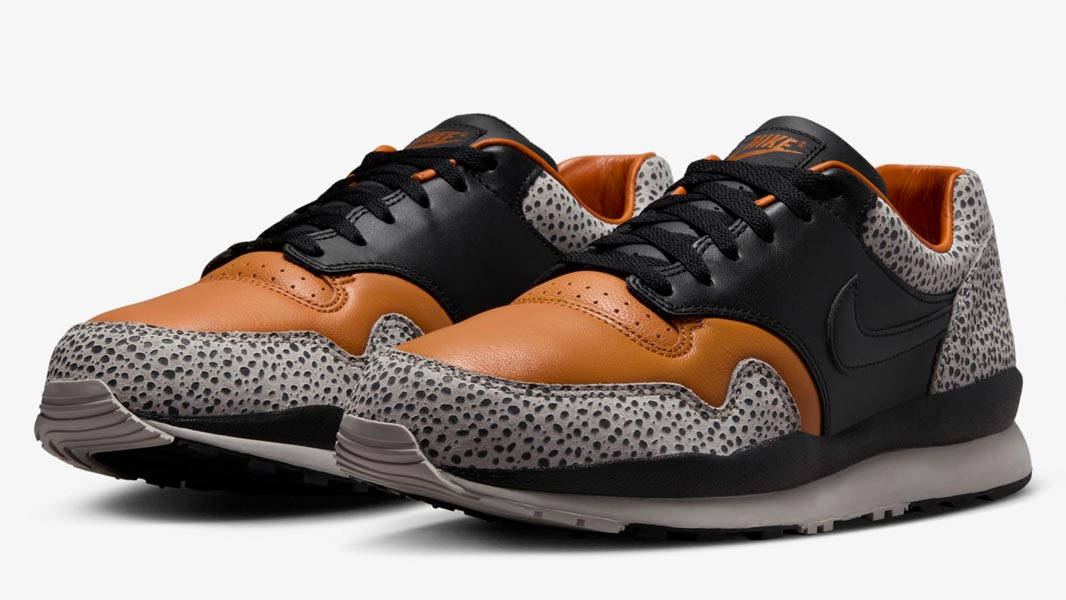Nike Air Safari OG Black Monarch Front