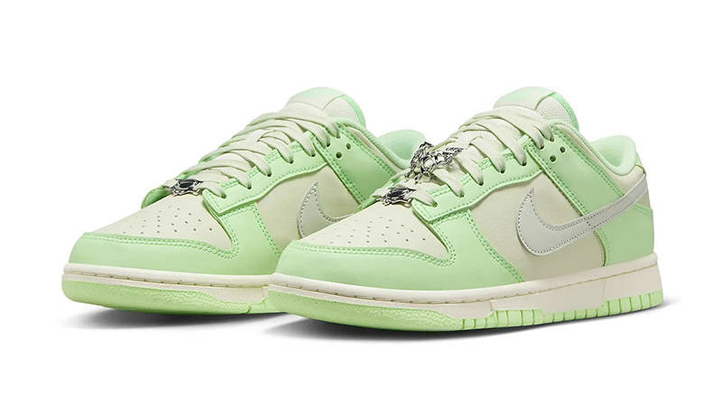 nike dunk low disrupt seafoam