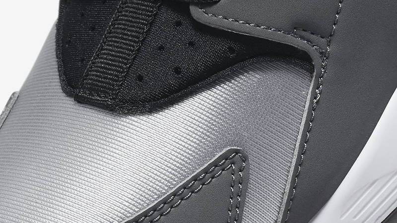 Nike Huarache Run 2.0 GS Light Smoke Grey FV5603-002 Detail