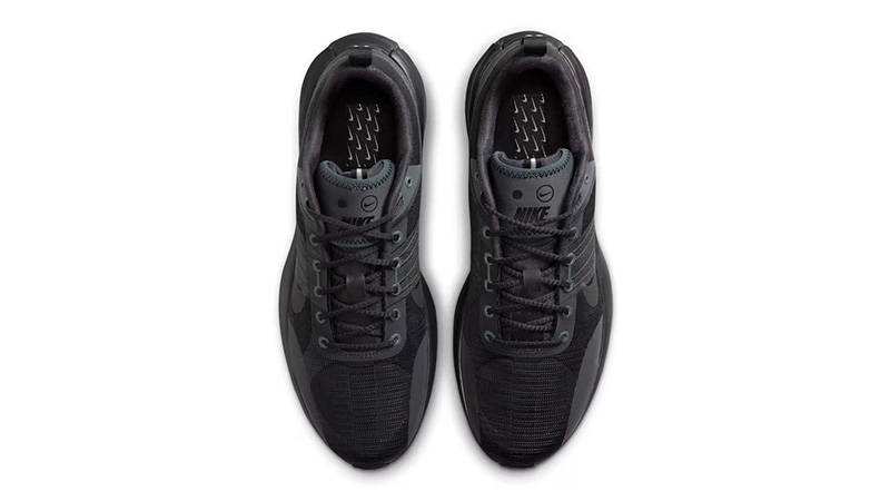 Nike Lunar Roam Dark Smoke Grey middle