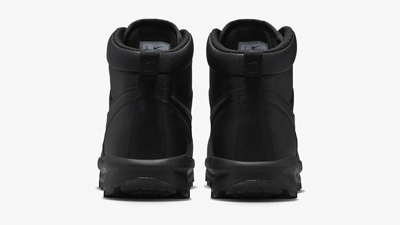 nike manoa boots size 10