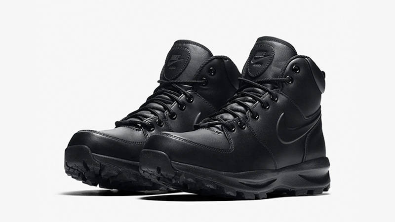 nike manoa boots size 10