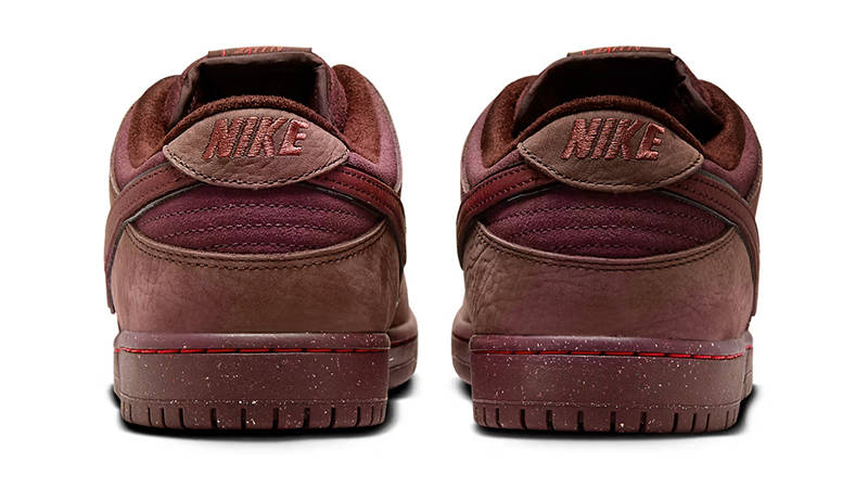 Nike janoski hotsell burgundy crush