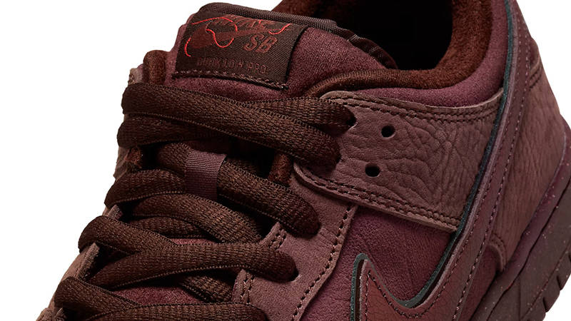 Nike SB Dunk Low City of Love FN0619-600 Detail