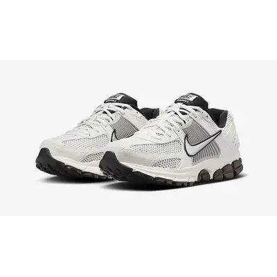 Nike Zoom Vomero 5 Phantom Sand Drift Womens