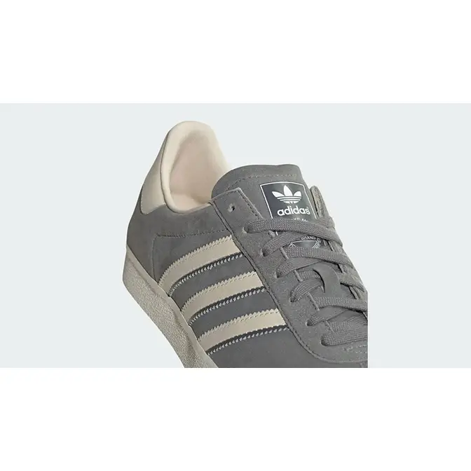 Adidas gazelle grey one / cloud white / outlet gold met