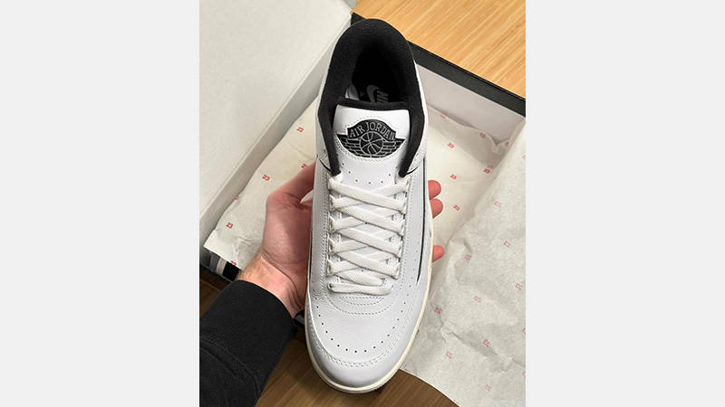 jordan 2 black and white