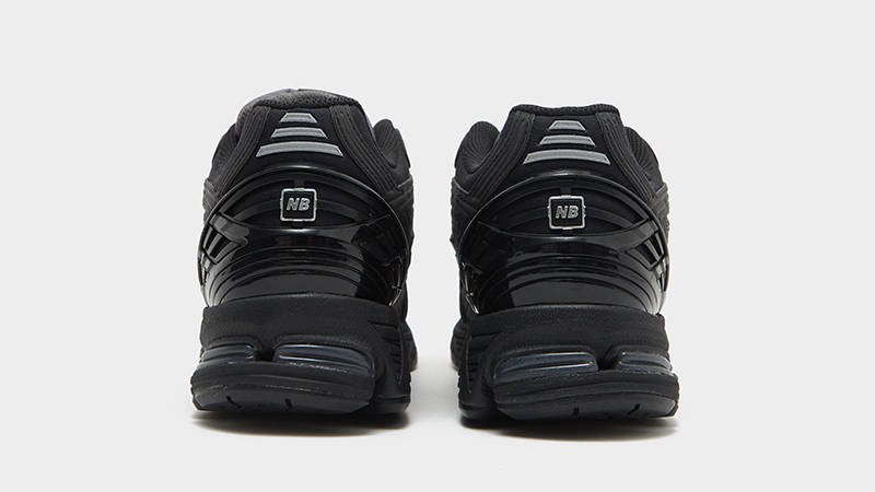 New Balance 1906R Black Gradient back