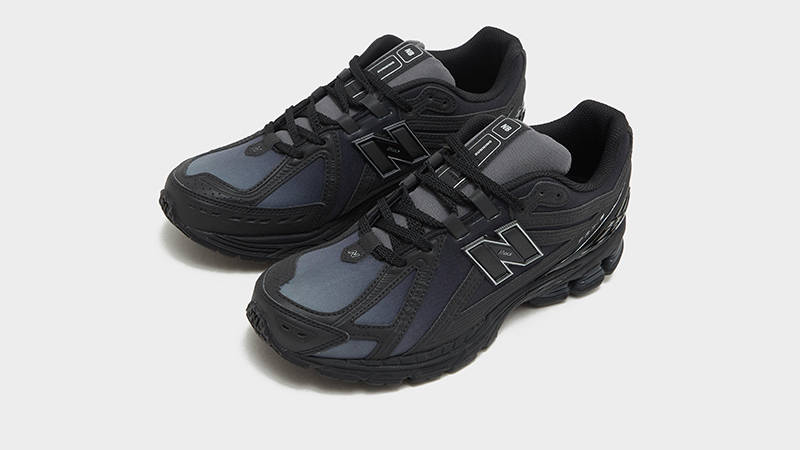 New Balance 1906R Black Gradient front