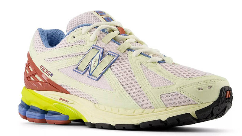 New Balance 1906R Dawn Glow front