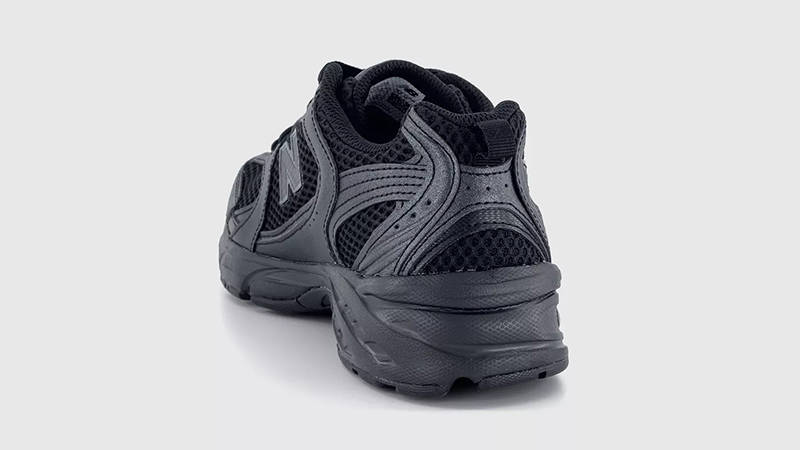 New Balance 530 Black Back