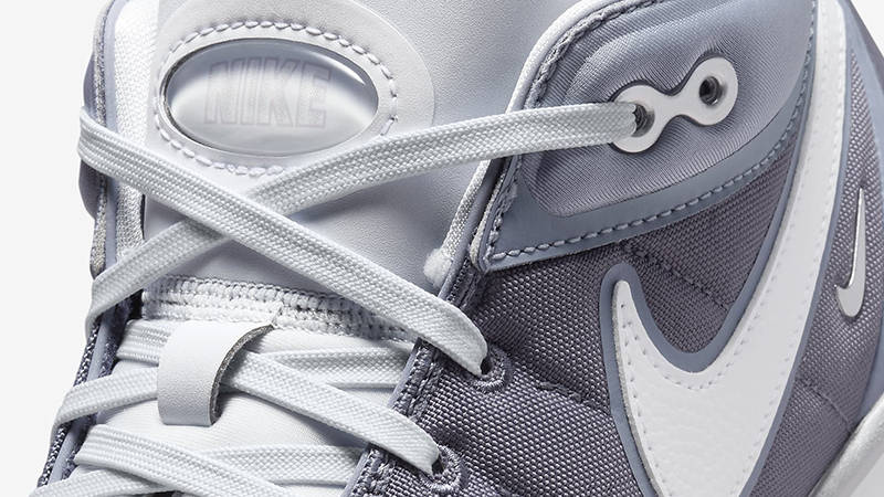 Nike G.T. Hustle 2 Light Carbon DJ9405-010 Detail
