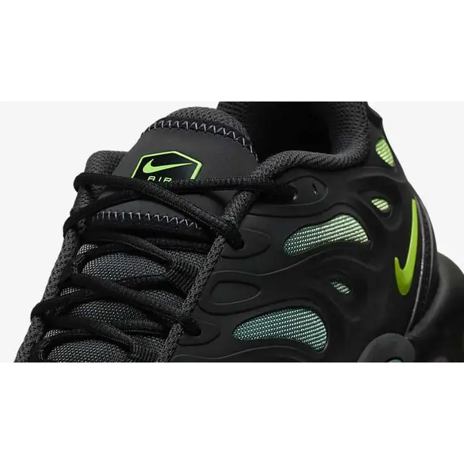 Nike nike foamposite royal on feet and back pain left Drift Black Green Volt Top Closeup