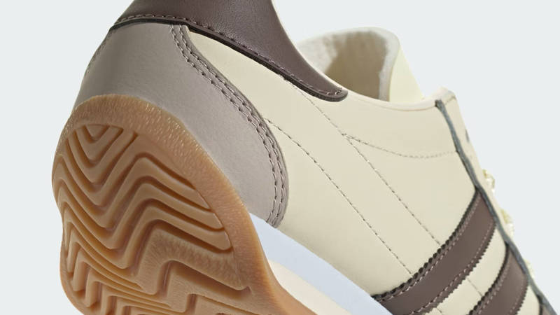 adidas Country OG Sand Earth Strata Closeup