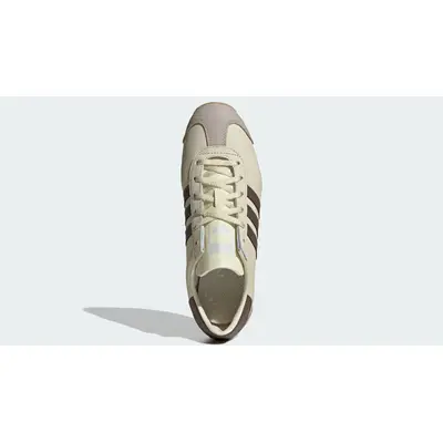 adidas side Country OG Sand Earth Strata Middle