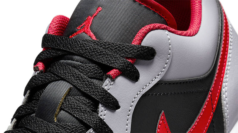 Air Jordan 1 Low Black Cement Grey Fire Red 553558-060 Detail