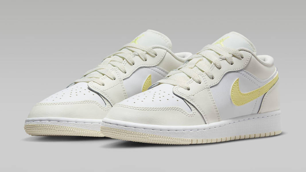 Air Jordan 1 Low GS Light Laser Orange Front