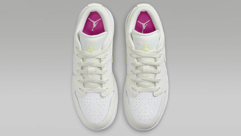 Air Jordan 1 Low GS Light Laser Orange Middle