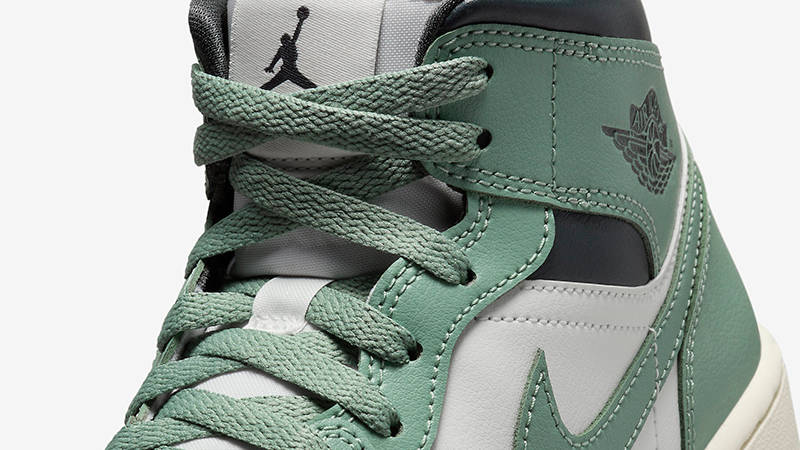 Air Jordan 1 Mid Jade Smoke