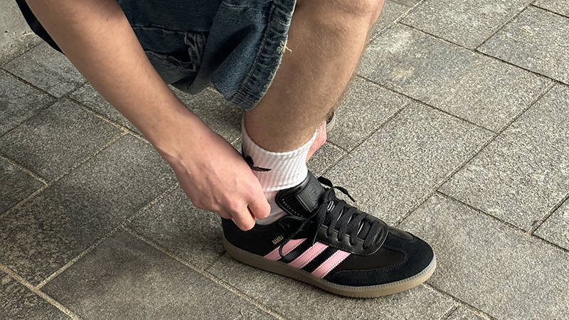 Inter Miami CF x adidas Samba Indoor Boots Black Pink on foot