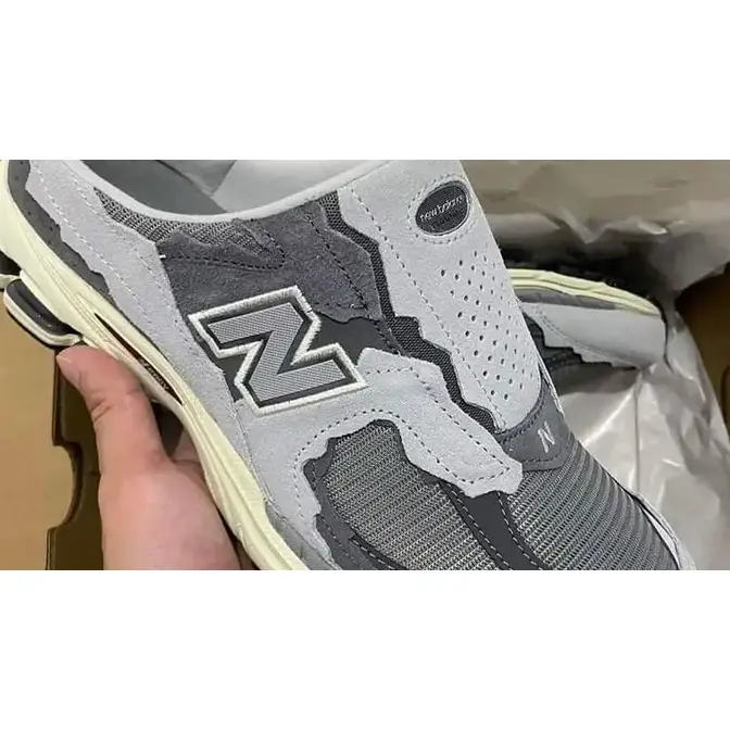 New Balance 442 V2 Pro Leather FG Παπούτσια Ποδοσφαίρου Refined Future Grey In Hand