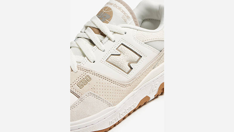 New Balance Beige Gum logo