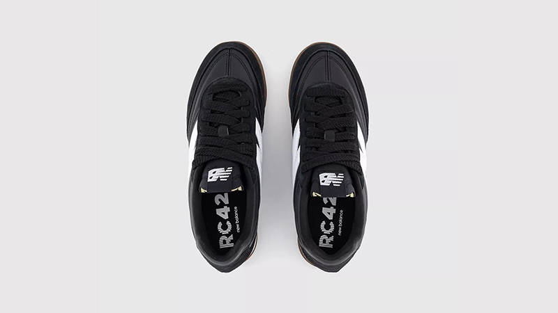 New Balance RC42 Black middle